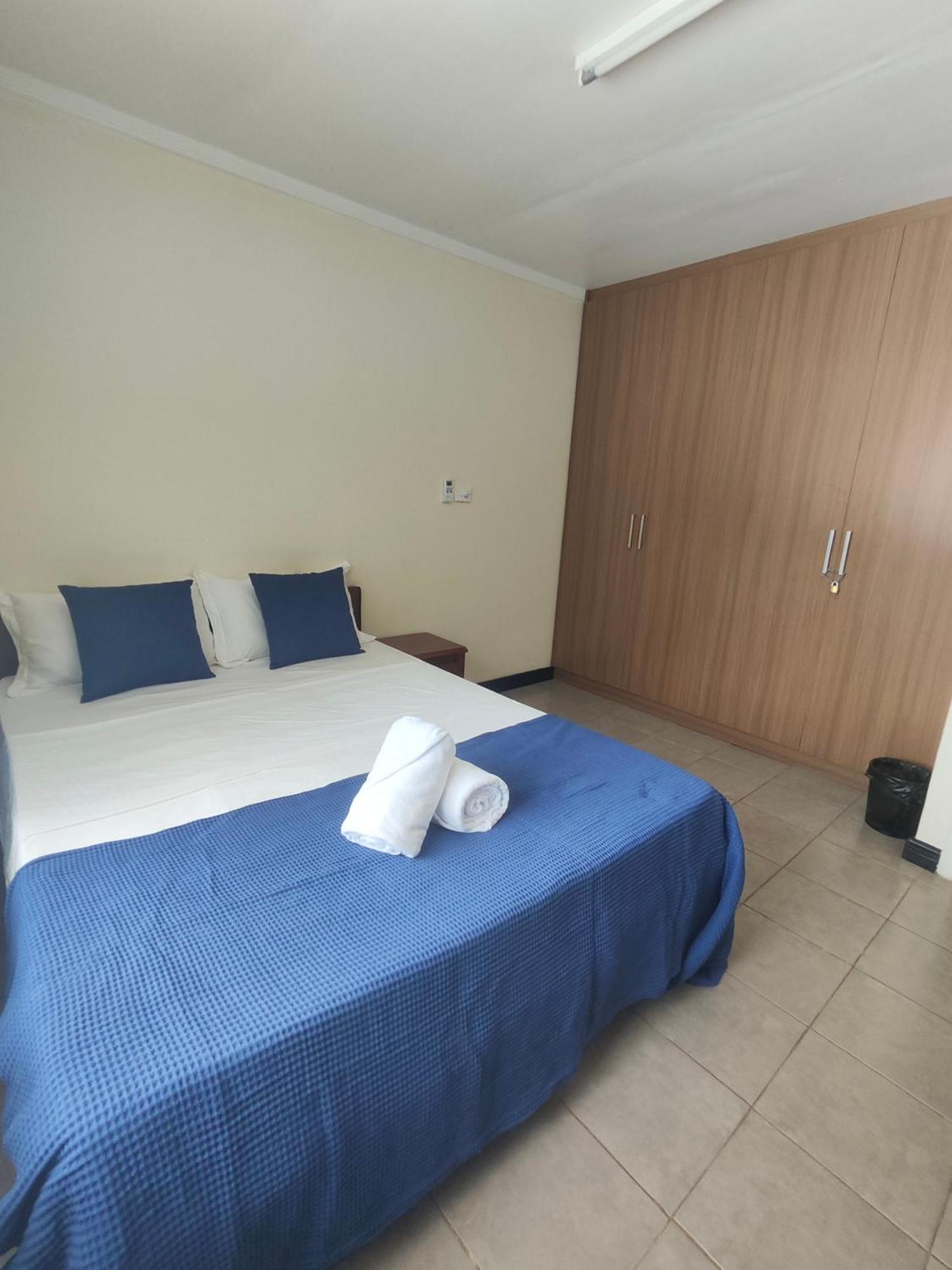 Airport Sky Economy Inn Nadi Exteriör bild